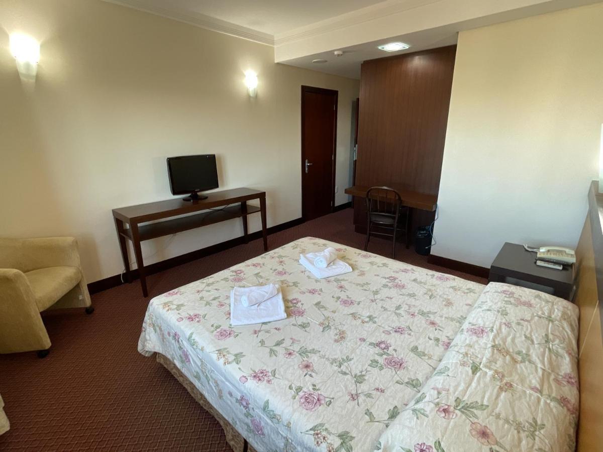 Villa Vergueiro Hotel Passo Fundo Buitenkant foto